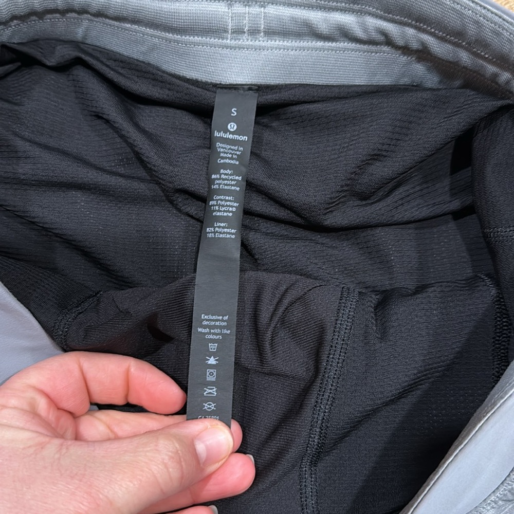 Lululemon T.H.E. Short *Linerless 9" Heather Allover Sea Salt Light Cast Small - Picture 6 of 12